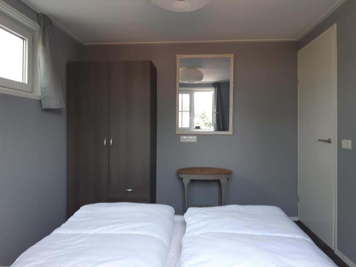 Nieuwe Beachbungalow Aan Ijsselmeer 39 24 Four Seasons Holiday home *